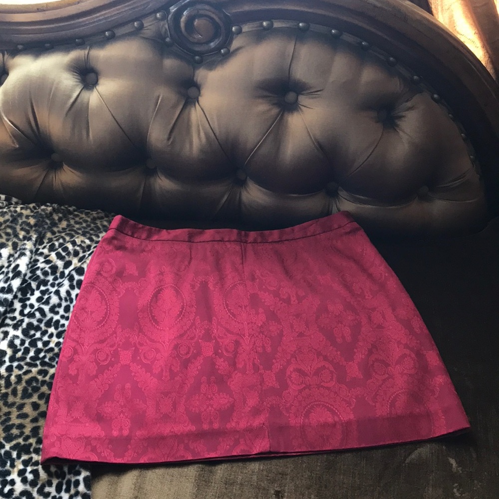 Sold! Guess Collection ornate design mini skirt